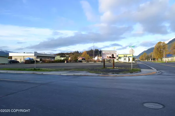 112 Pioneer DR, Valdez, AK 99686