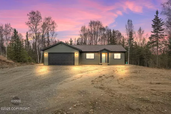 2113 N Skye CIR 23, Wasilla, AK 99623