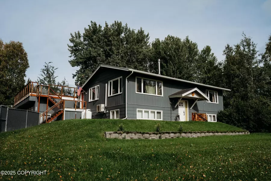 452 Marshall DR, Fairbanks, AK 99712