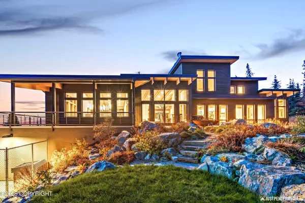 10400 Blackwolf CIR, Anchorage, AK 99507