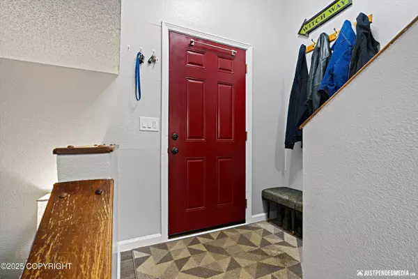 Anchorage, AK 99517,3618 Aldren CIR