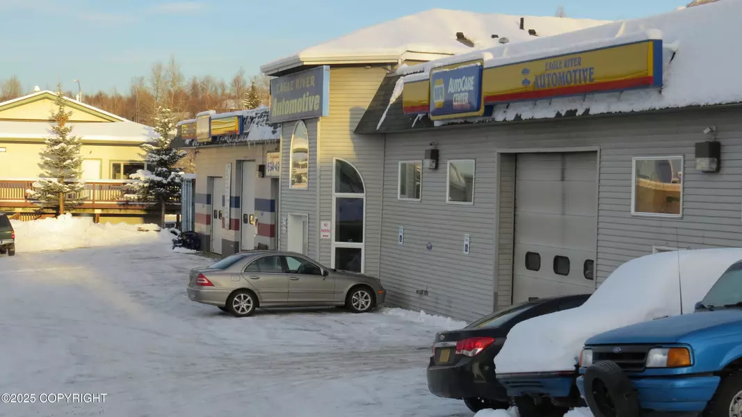 16907 Hanson DR, Eagle River, AK 99577