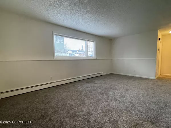 Anchorage, AK 99517,2746 W 42nd AVE #5