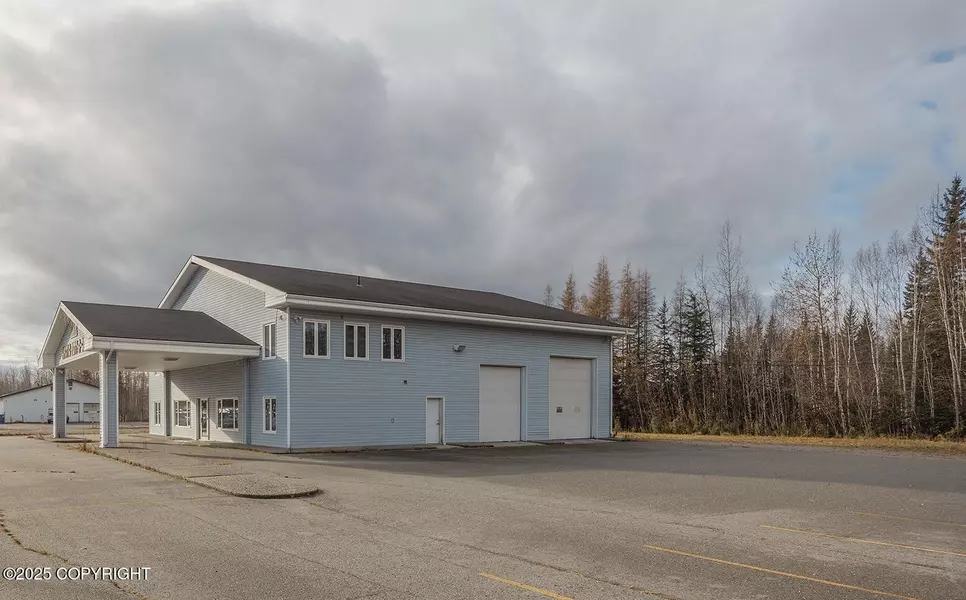 4500 Dale RD, Fairbanks, AK 99709