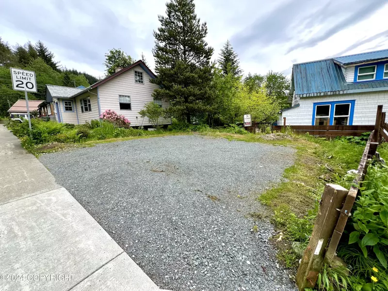 275 Irwin ST, Juneau, AK 99801