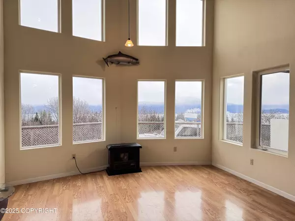 Homer, AK 99603,51325 Hubbard LN