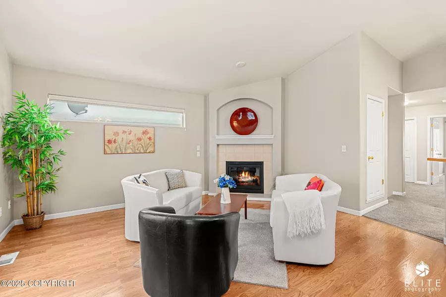 11759 Birch Knoll LOOP, Anchorage, AK 99515