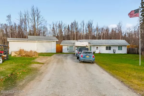 1775 E Raven CIR, Wasilla, AK 99645