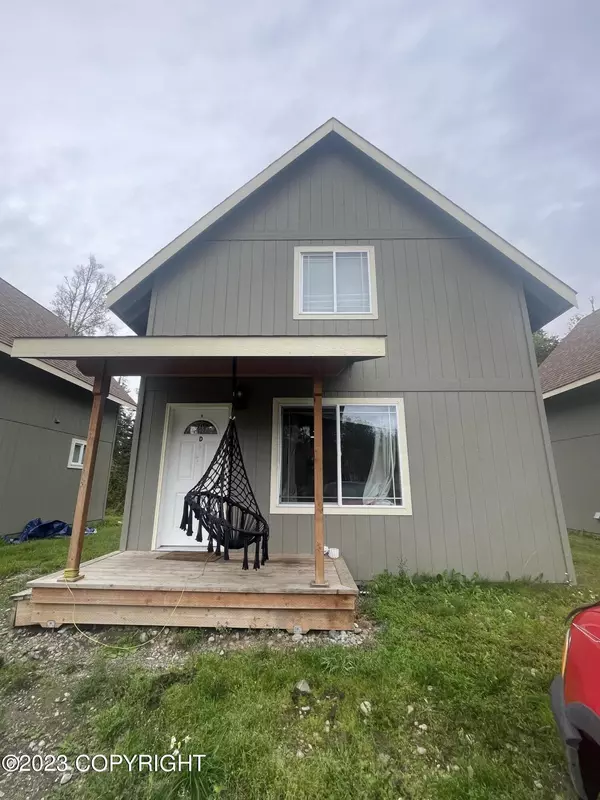 320 E Victor CIR #D, Wasilla, AK 99654