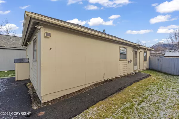 Anchorage, AK 99504,7700 Regal Mountain DR