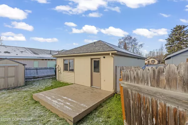 Anchorage, AK 99504,7700 Regal Mountain DR