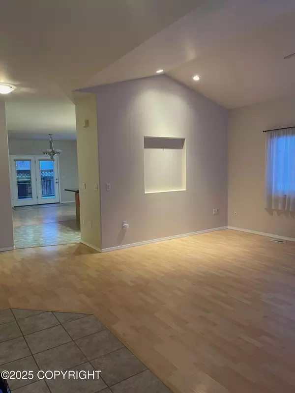 Palmer, AK 99645,1730 S Heritage CIR #15B