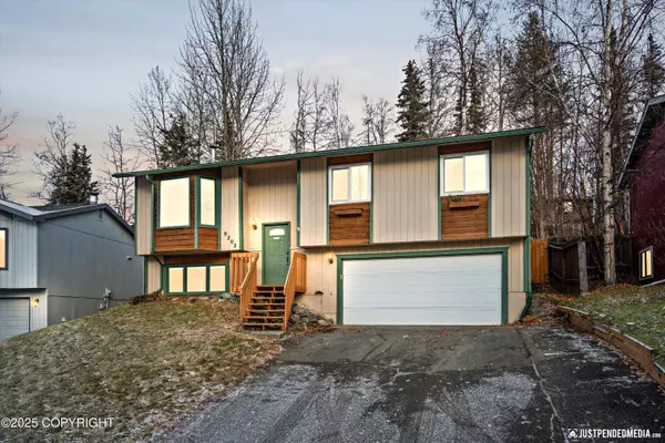 9202 Cam Island CIR, Eagle River, AK 99577