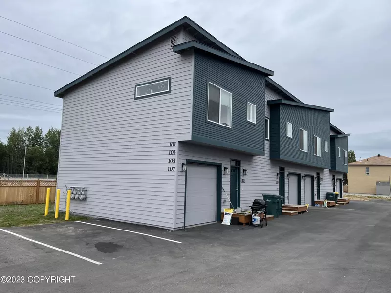 105 Willow View CIR #105, Anchorage, AK 99504