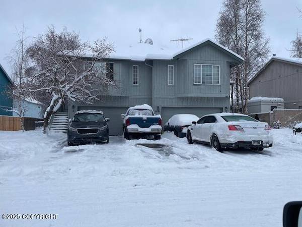 8121 Dagan ST, Anchorage, AK 99502