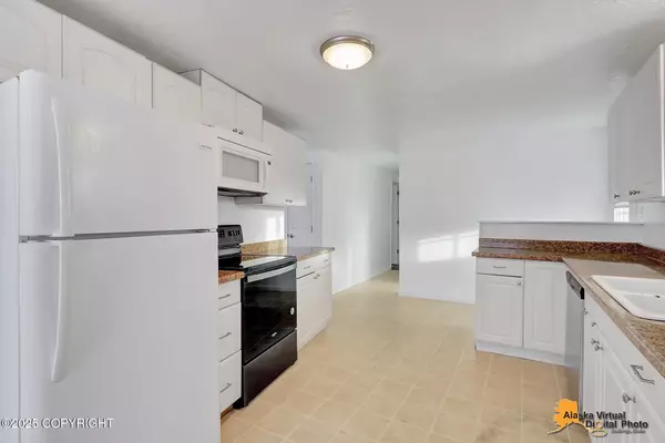 Anchorage, AK 99507,267 Helgelien LOOP 267