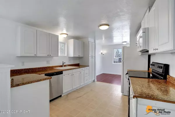 Anchorage, AK 99507,267 Helgelien LOOP 267