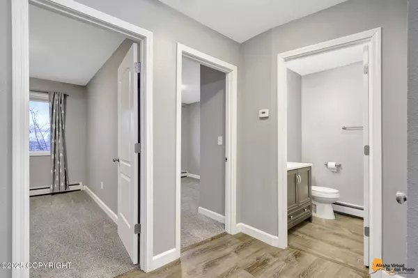 Anchorage, AK 99502,9336 Blackberry ST #5