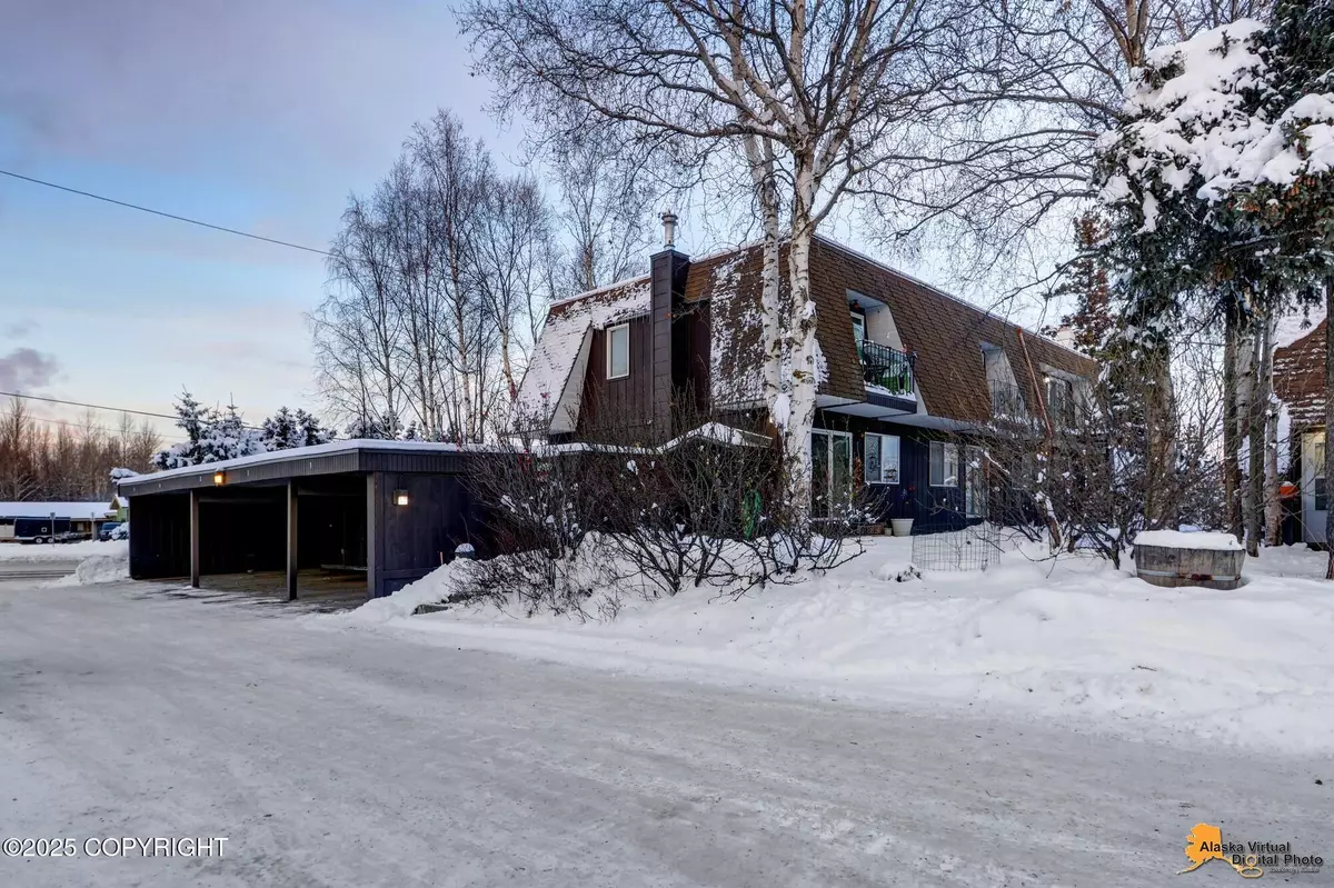 Anchorage, AK 99502,9336 Blackberry ST #5