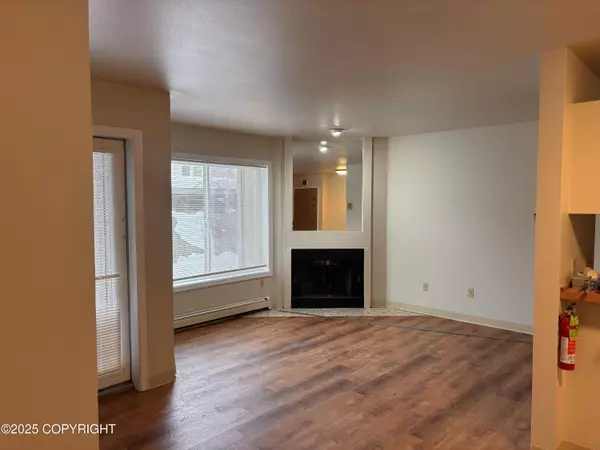 Anchorage, AK 99515,9710 Morningside LOOP #102