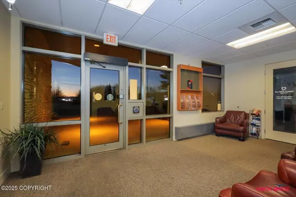 Wasilla, AK 99654,892 E USA CIR #101