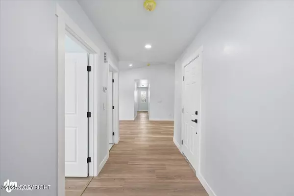 Anchorage, AK 99503,3512 Cope ST