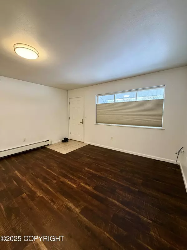 Anchorage, AK 99515,250 E 120th AVE #31