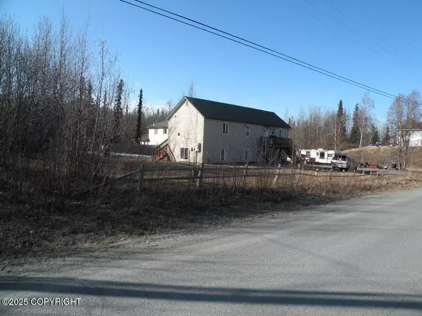 764 N Peck ST, Wasilla, AK 99654