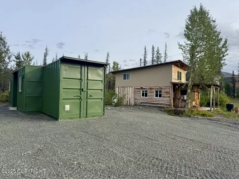 Mi 214.5 Parks Highway, Cantwell, AK 99729