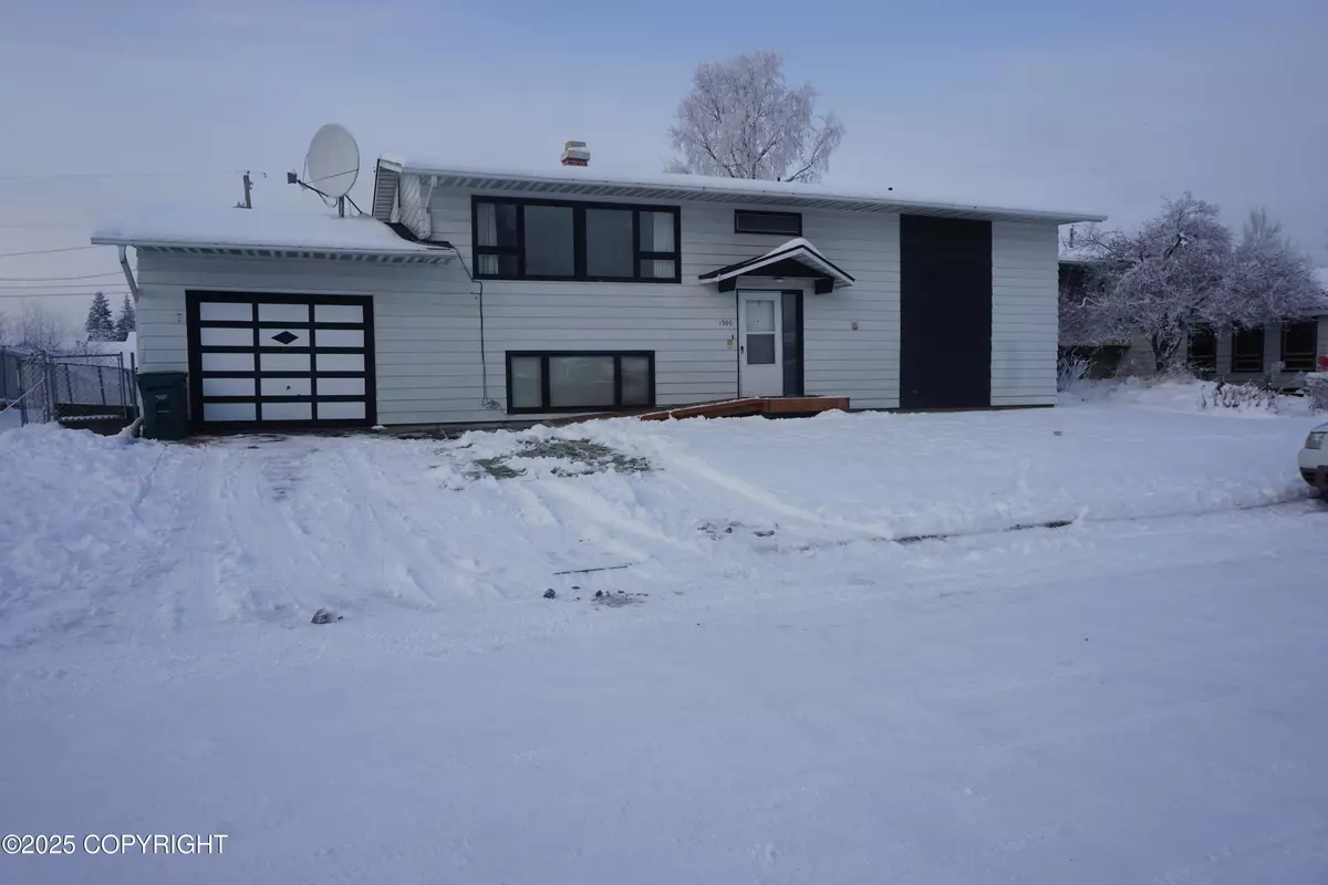 Anchorage, AK 99507,1506 Cache DR