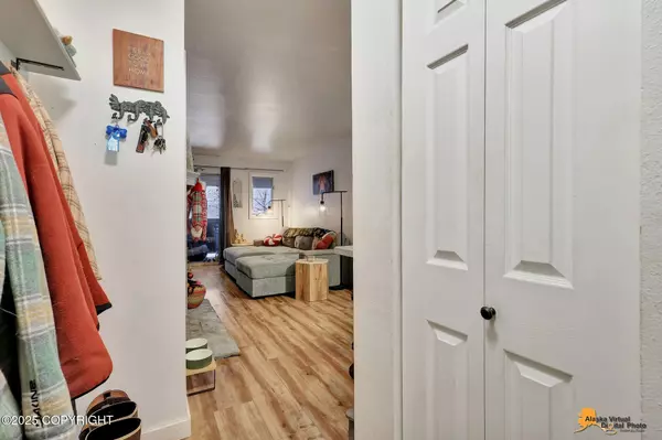 Anchorage, AK 99507,9700 Vanguard DR #70