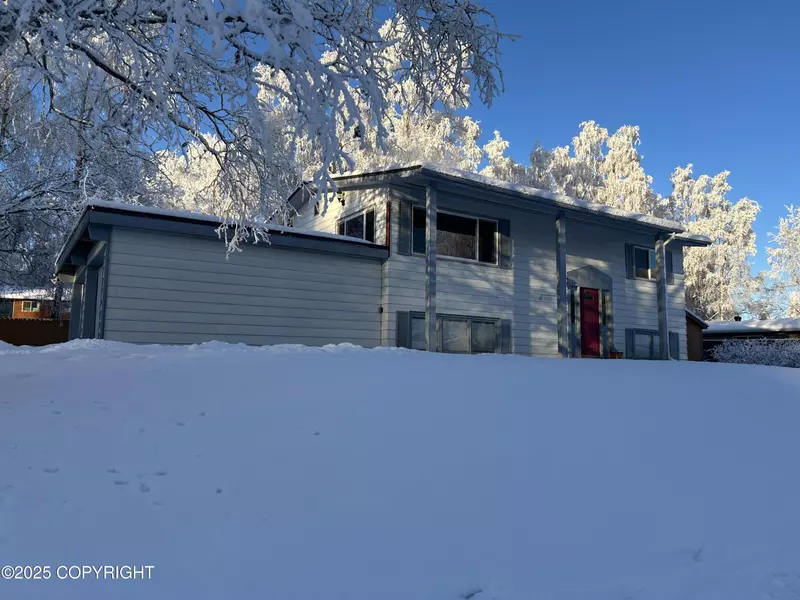 7110 Foothill DR, Anchorage, AK 99504