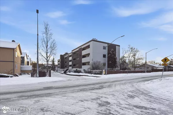 5300 E 4th AVE #301, Anchorage, AK 99508