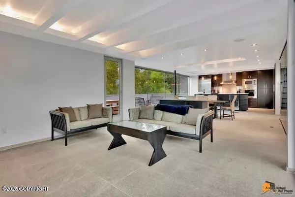 Anchorage, AK 99501,100 W 15th AVE #A