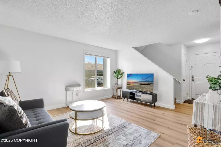 7410 Bearfoot CIR #4, Anchorage, AK 99502