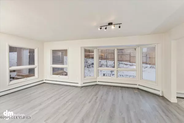 1807 Kalgin ST Anchorage, AK 99504