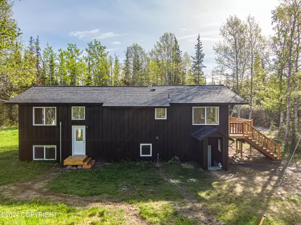 365 Endicott DR, Soldotna, AK 99669