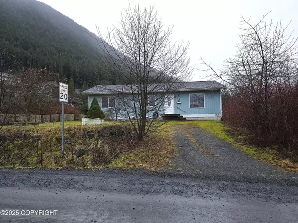 100 Kiksadi CT, Sitka, AK 99835