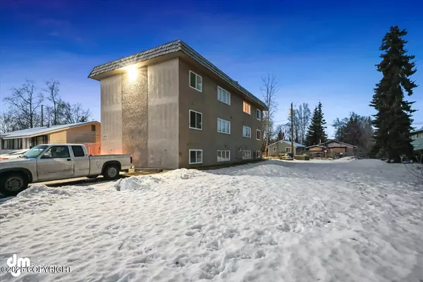 532 N Bunn ST, Anchorage, AK 99508