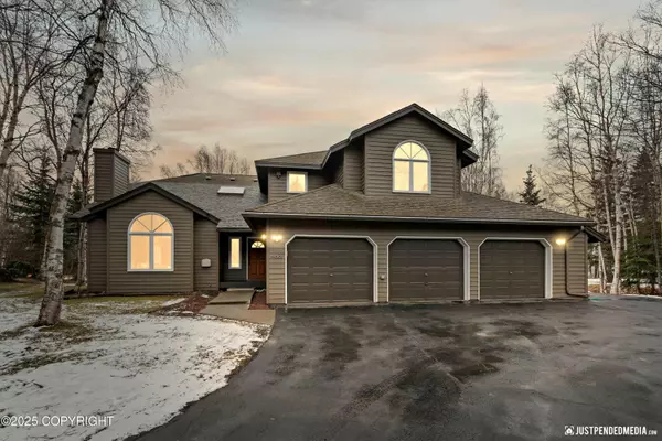 4681 Southpark Bluff DR, Anchorage, AK 99516