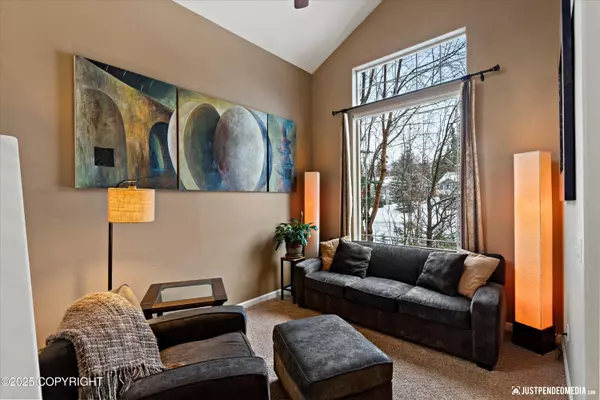 Anchorage, AK 99507,8924 Sahalee DR