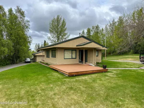 221 Creekside ST, Anchorage, AK 99504