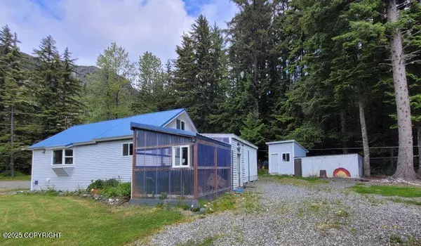 Haines, AK 99827,38 Helms Loop Spur