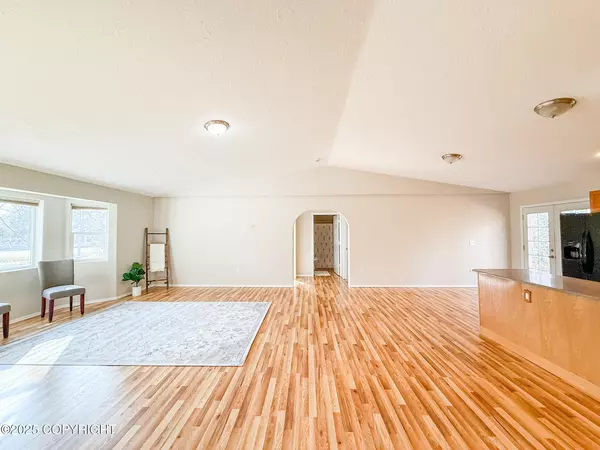 Anchorage, AK 99516,3435 Huffman RD