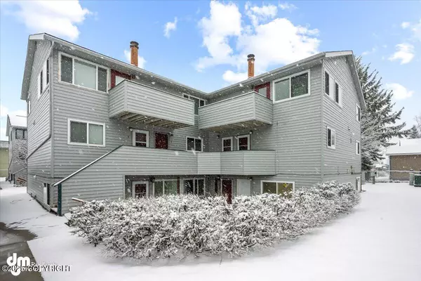 7061 Weimer RD #7, Anchorage, AK 99502