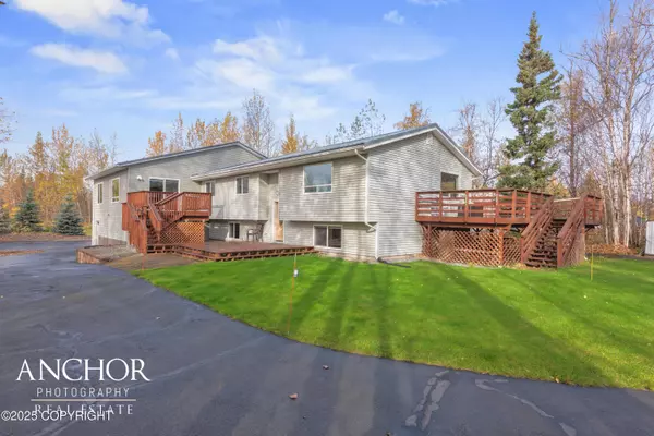 1525 N Ranch RD, Palmer, AK 99645