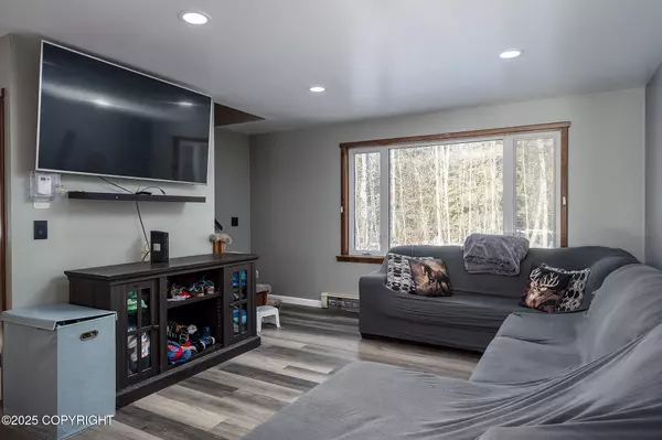 North Pole, AK 99705,723 Lowood ST