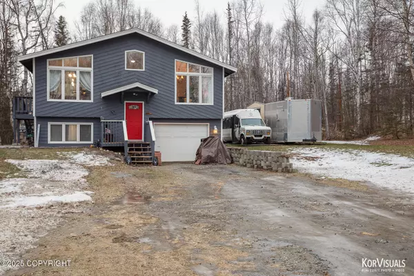 1465 E Raven DR, Wasilla, AK 99654