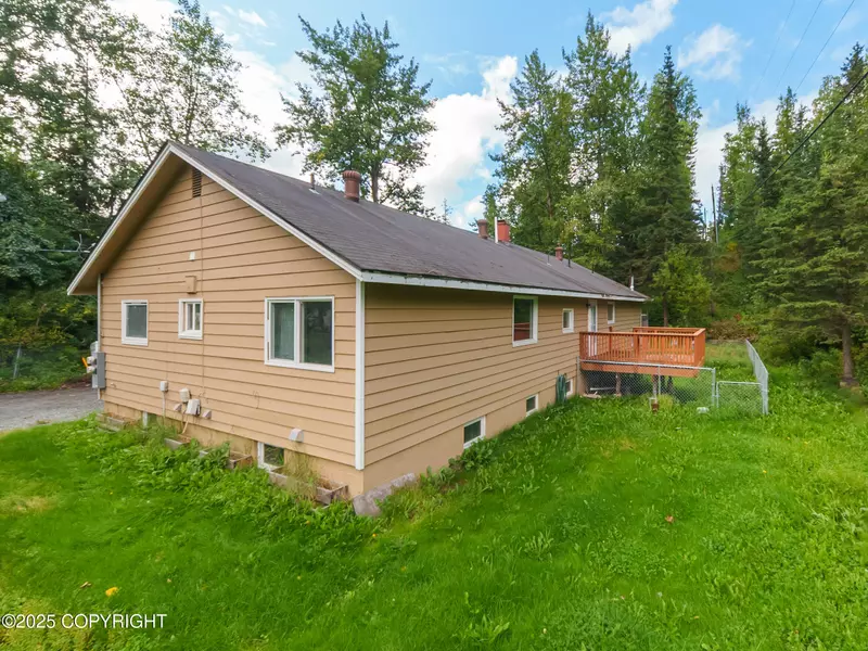 7621 E 4th AVE, Anchorage, AK 99504