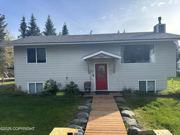 34581 N Fork RD, Anchor Point, AK 99556
